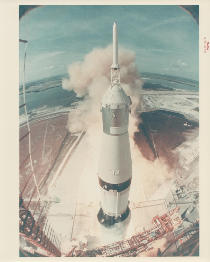Illustration for article titled 17 Vintage NASA Photos of Exploration in the Space Age